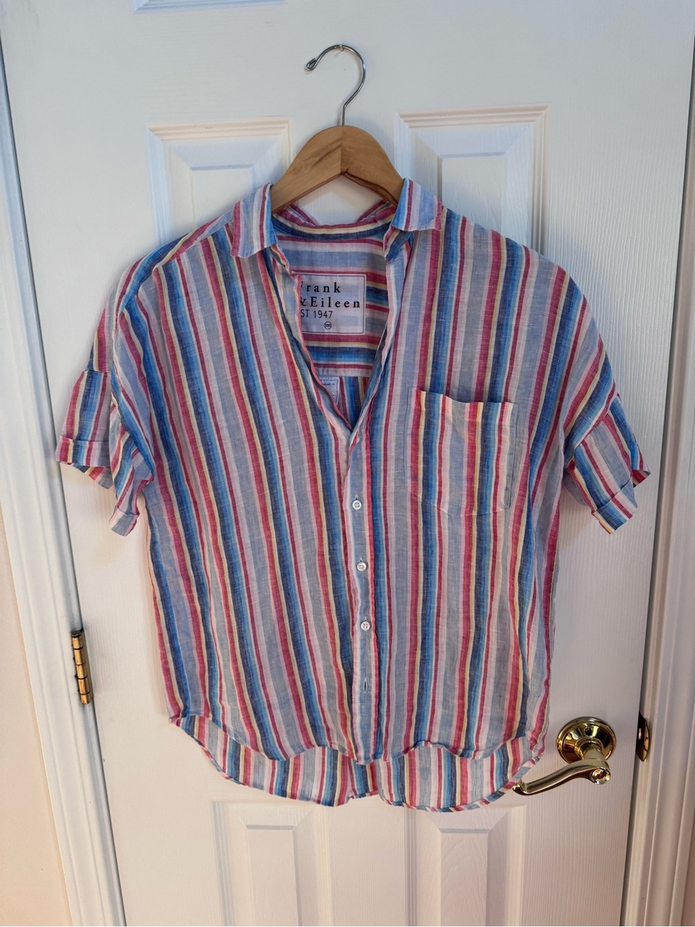 Frank & Eileen Lightweight Short-Sleeve Striped Button-Down in Blue, Red, White